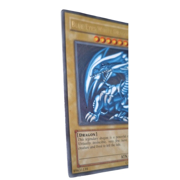 Blue-Eyes White Dragon SDK-001 1st Edition Ultra Rare Yu-Gi-Oh! Starter Deck Kai - Picture 4 of 9